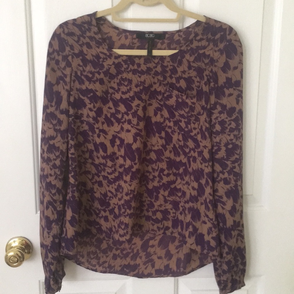 BCBG Top, XS *Black jeans not included*